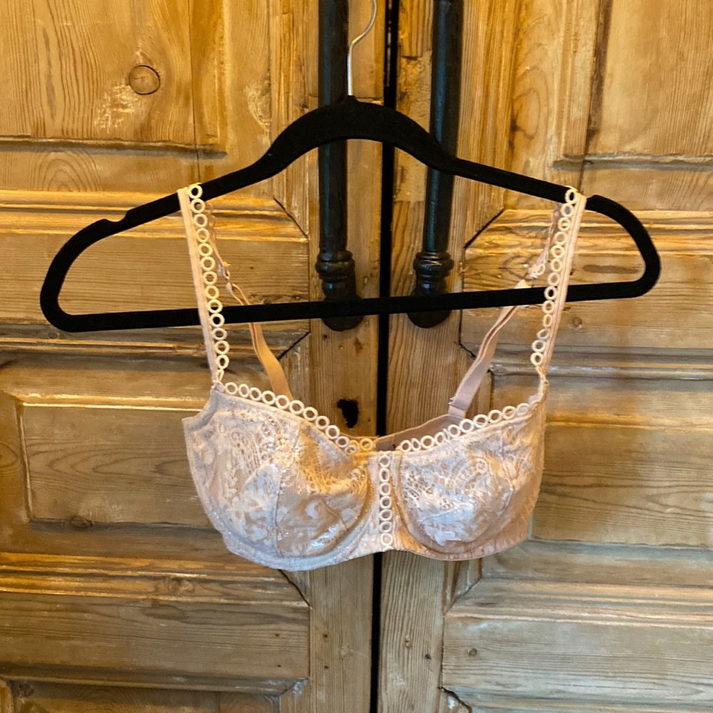 Victoria’s Secret dream angels push-up without padding underwire
